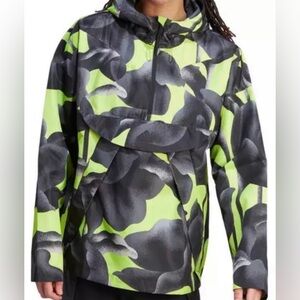 Adidas Men’s City Escape 1/4 Zip Pullover Windbreaker